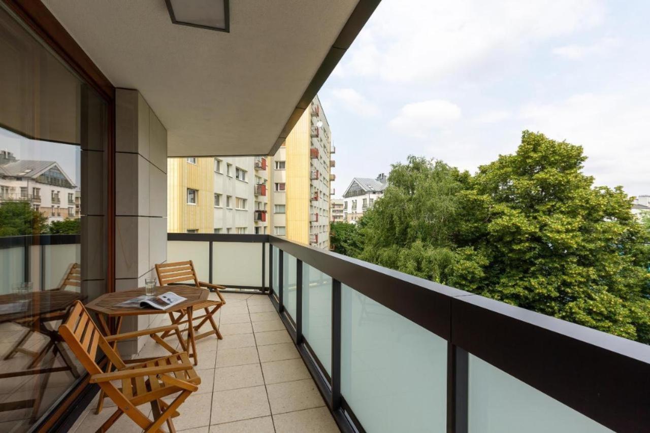Modern Apartment Near Hilton Warszawa Exteriör bild